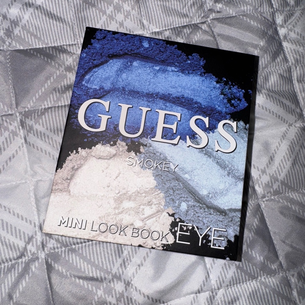 Guess Mini LookBook Eyeshadow (NEW)